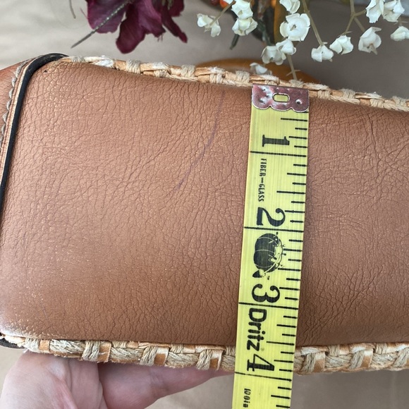 Auth fossil woven straw and leather satchel - Picture 14 of 16